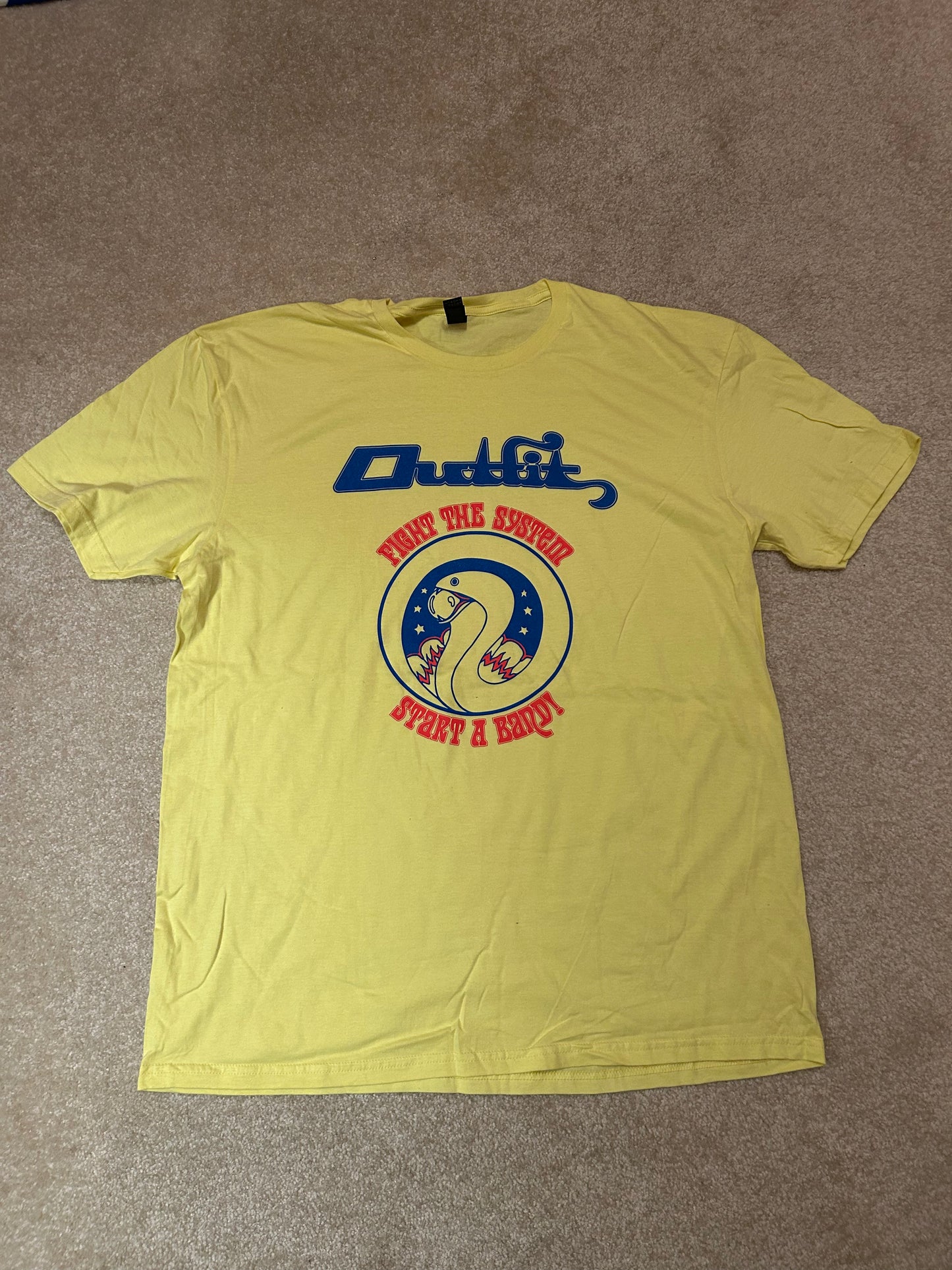 Outfit Tshirt - Fight The System (Yellow)